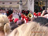 Buckingham Palace Square - The guard change